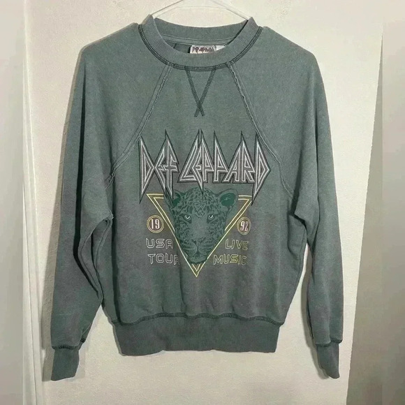 Def Leppard Distressed Teal Licensed Reto Vintage Inspired Crewneck Size XS - Picture 1 of 7